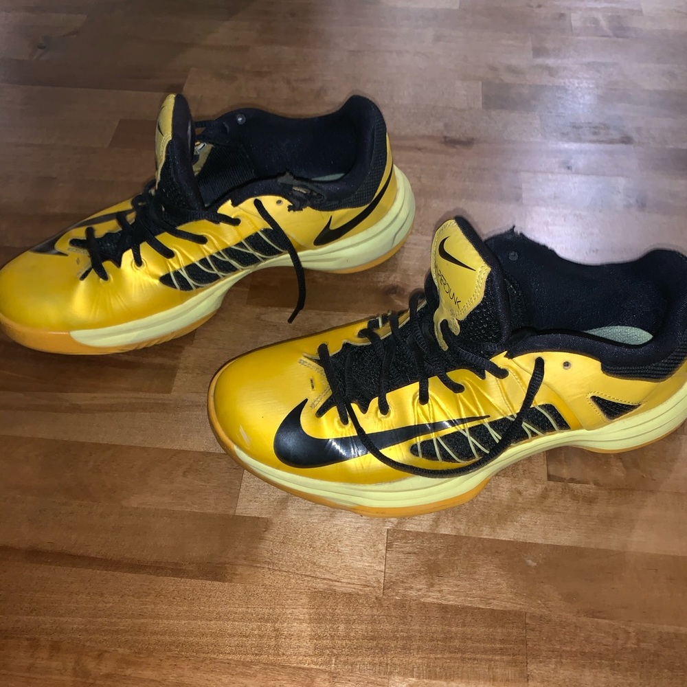Nike Mens Hyperdunk Low